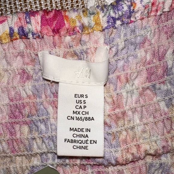 H&M Top - Picture 4 of 5